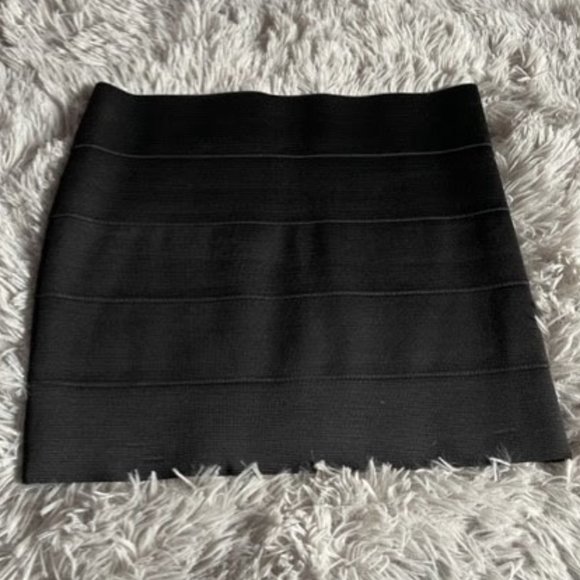 Urban Behavior Dresses & Skirts - URBAN BEHAVIOR, Black Bodycon Mini Skirt, Size M.